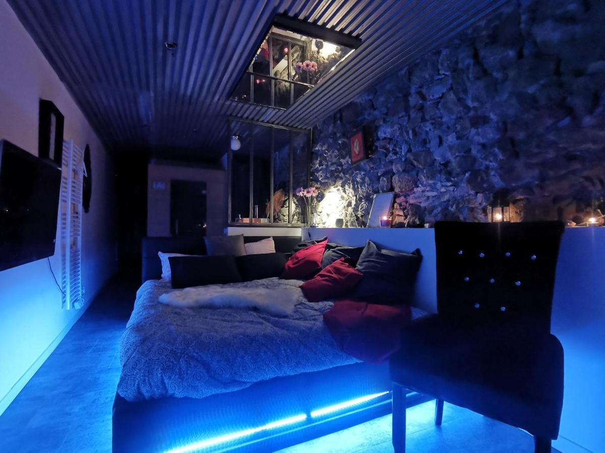 Sweet Loft Grenoble-Love Room Avec Jacuzzi & Sauna エクステリア 写真